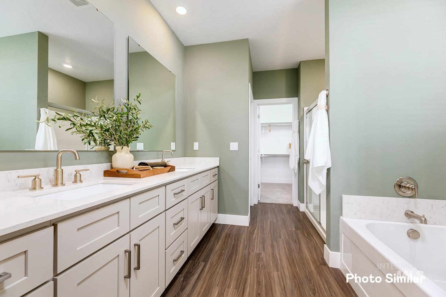 3672 S Angel Falls Way, Nampa, Idaho 83686, 5 Bedrooms, 3.5 Bathrooms, Residential For Sale, Price $643,400,MLS 98973737