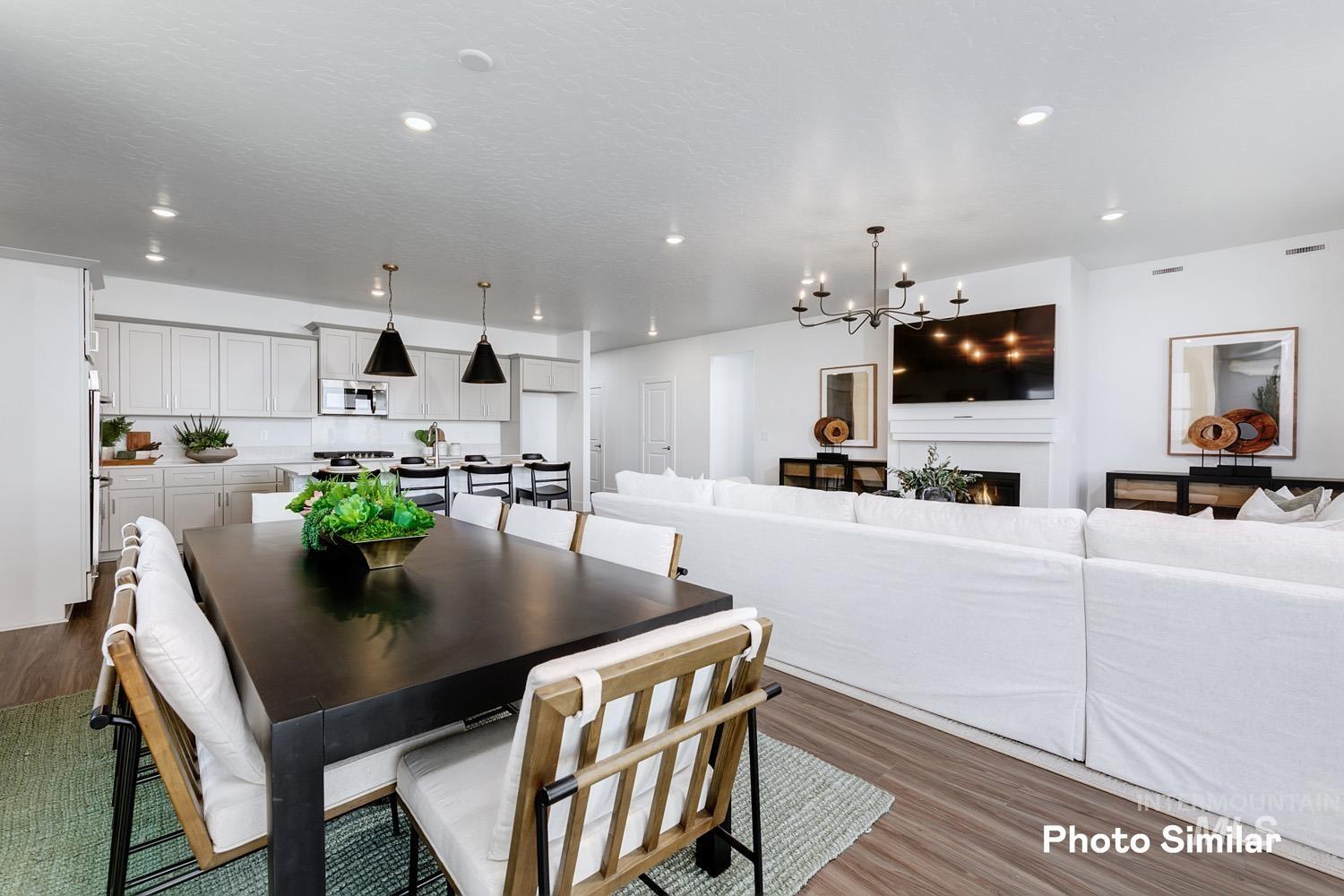 3672 S Angel Falls Way, Nampa, Idaho 83686, 5 Bedrooms, 3.5 Bathrooms, Residential For Sale, Price $643,400,MLS 98973737