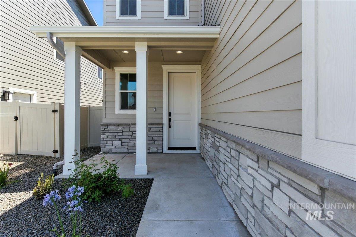 6135 N Senita Hills Ave, Meridian, Idaho 83646, 5 Bedrooms, 4 Bathrooms, Residential For Sale, Price $719,990,MLS 98973738