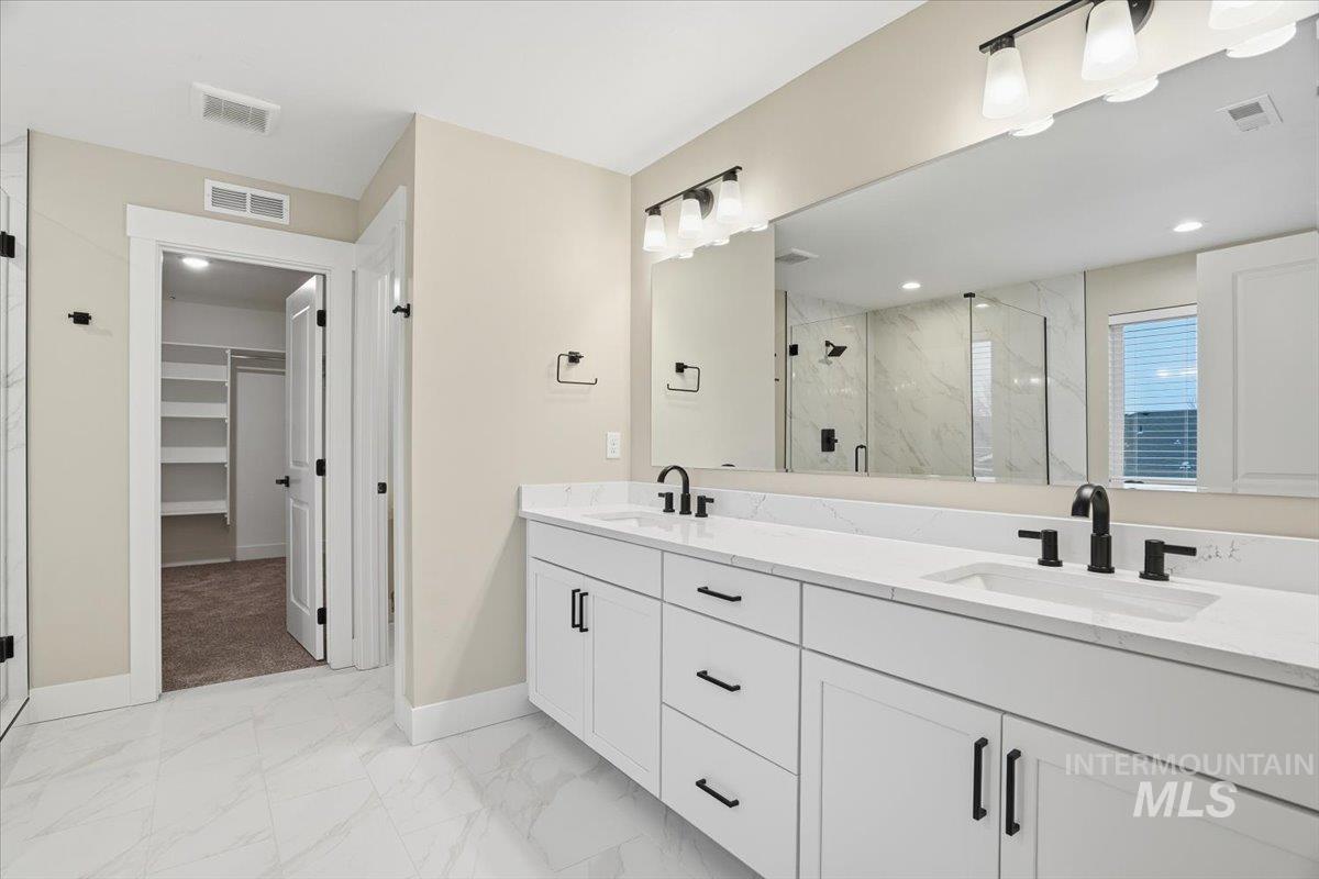 6135 N Senita Hills Ave, Meridian, Idaho 83646, 5 Bedrooms, 4 Bathrooms, Residential For Sale, Price $719,990,MLS 98973738