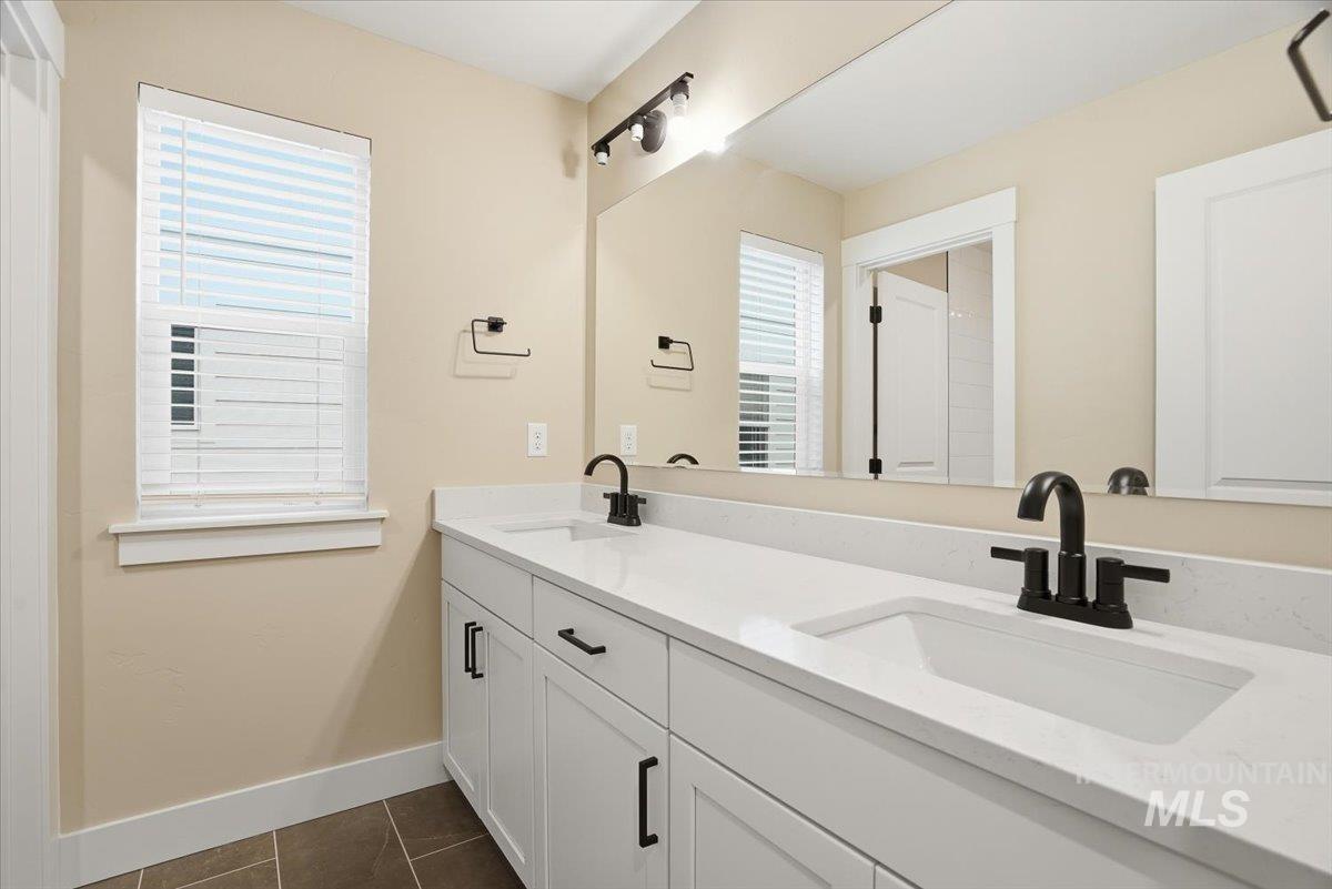 6135 N Senita Hills Ave, Meridian, Idaho 83646, 5 Bedrooms, 4 Bathrooms, Residential For Sale, Price $719,990,MLS 98973738