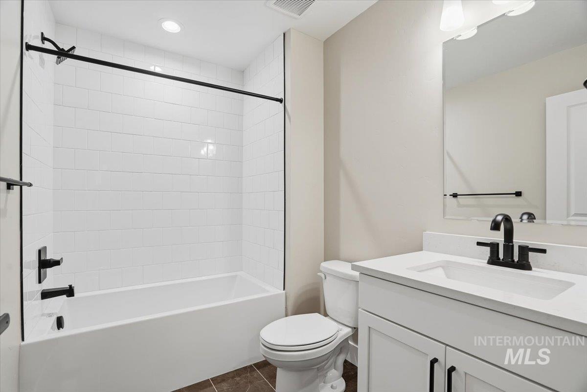 6135 N Senita Hills Ave, Meridian, Idaho 83646, 5 Bedrooms, 4 Bathrooms, Residential For Sale, Price $719,990,MLS 98973738