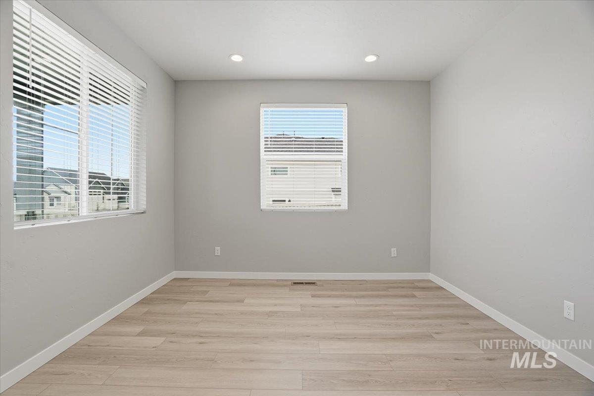 1216 Stirling Meadows Ct, Middleton, Idaho 83644, 3 Bedrooms, 2.5 Bathrooms, Residential For Sale, Price $559,990,MLS 98973739