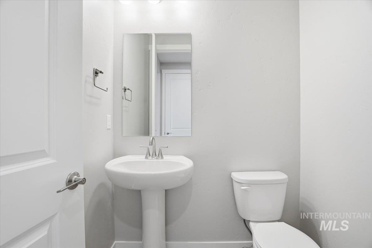 1216 Stirling Meadows Ct, Middleton, Idaho 83644, 3 Bedrooms, 2.5 Bathrooms, Residential For Sale, Price $559,990,MLS 98973739