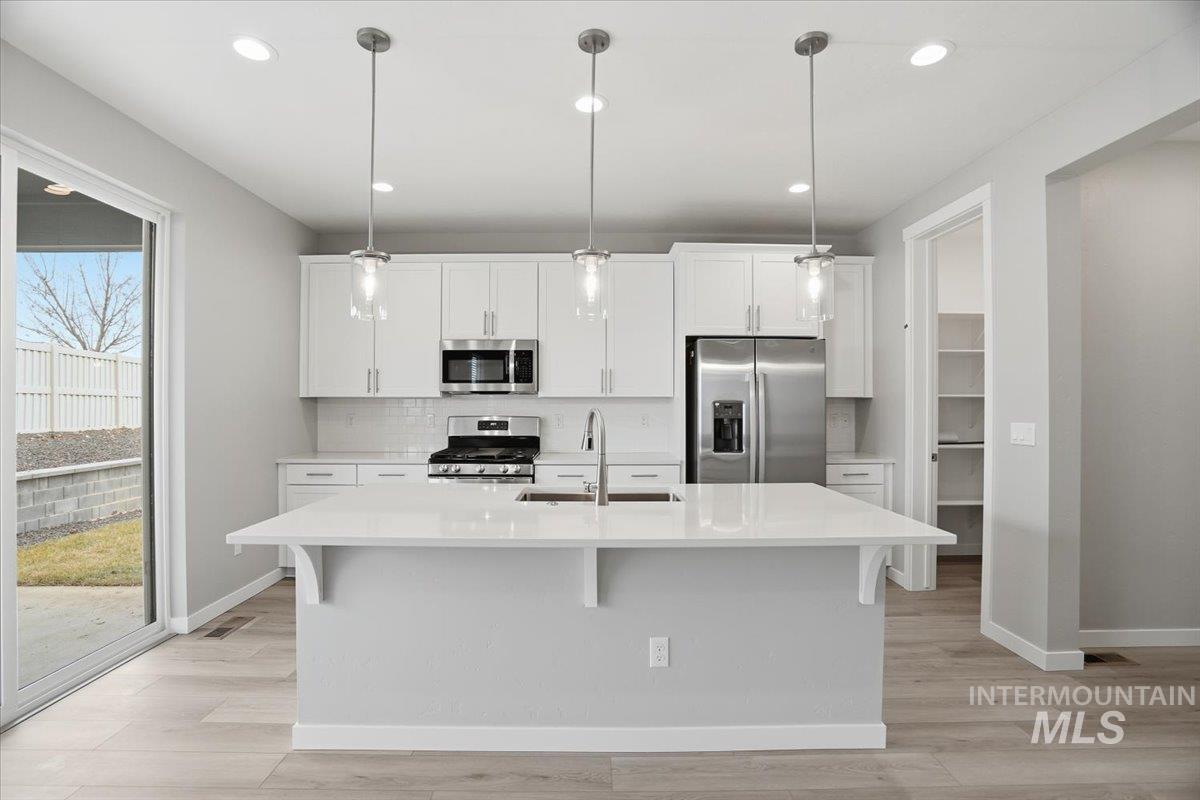 1216 Stirling Meadows Ct, Middleton, Idaho 83644, 3 Bedrooms, 2.5 Bathrooms, Residential For Sale, Price $559,990,MLS 98973739