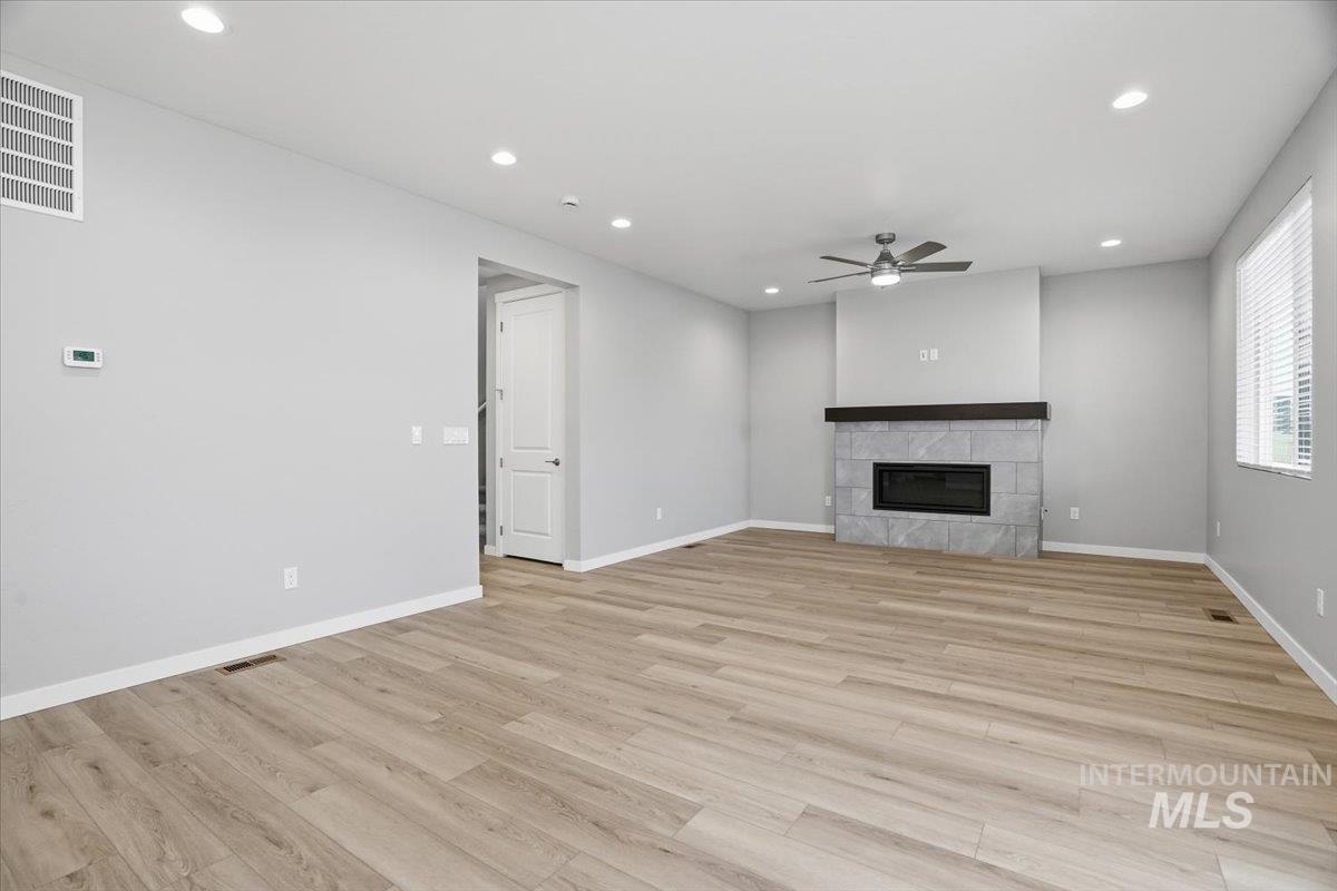 1216 Stirling Meadows Ct, Middleton, Idaho 83644, 3 Bedrooms, 2.5 Bathrooms, Residential For Sale, Price $559,990,MLS 98973739