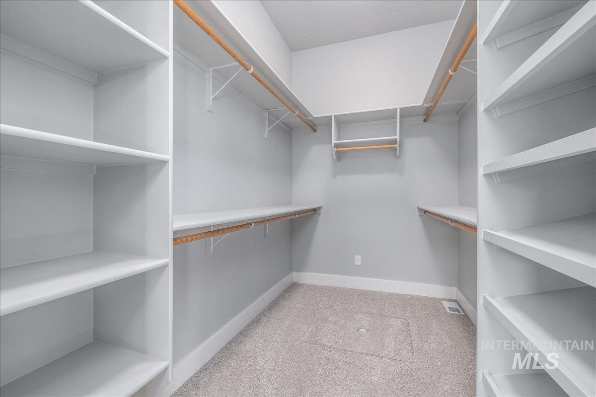 3036 NW 13th St., Meridian, Idaho 83646, 3 Bedrooms, 2 Bathrooms, Residential For Sale, Price $559,500,MLS 98973740