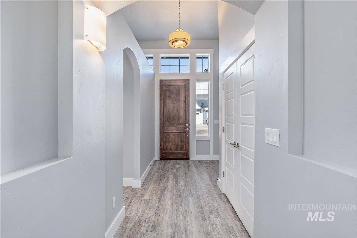 3036 NW 13th St., Meridian, Idaho 83646, 3 Bedrooms, 2 Bathrooms, Residential For Sale, Price $559,500,MLS 98973740