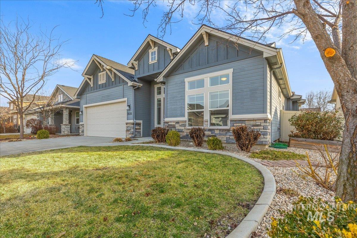 3036 NW 13th St., Meridian, Idaho 83646, 3 Bedrooms, 2 Bathrooms, Residential For Sale, Price $559,500,MLS 98973740