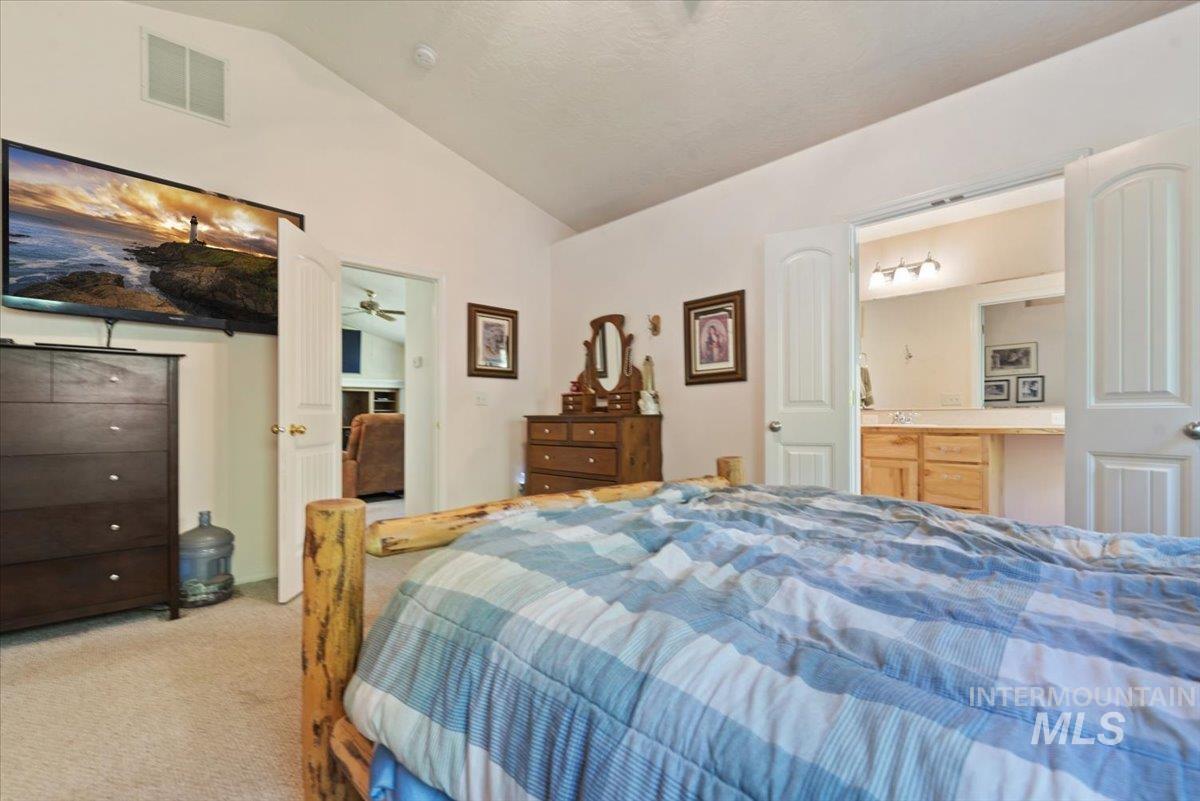 104 Sky Ridge Dr, Garden Valley, Idaho 83622, 3 Bedrooms, 2 Bathrooms, Residential For Sale, Price $550,000,MLS 98973741