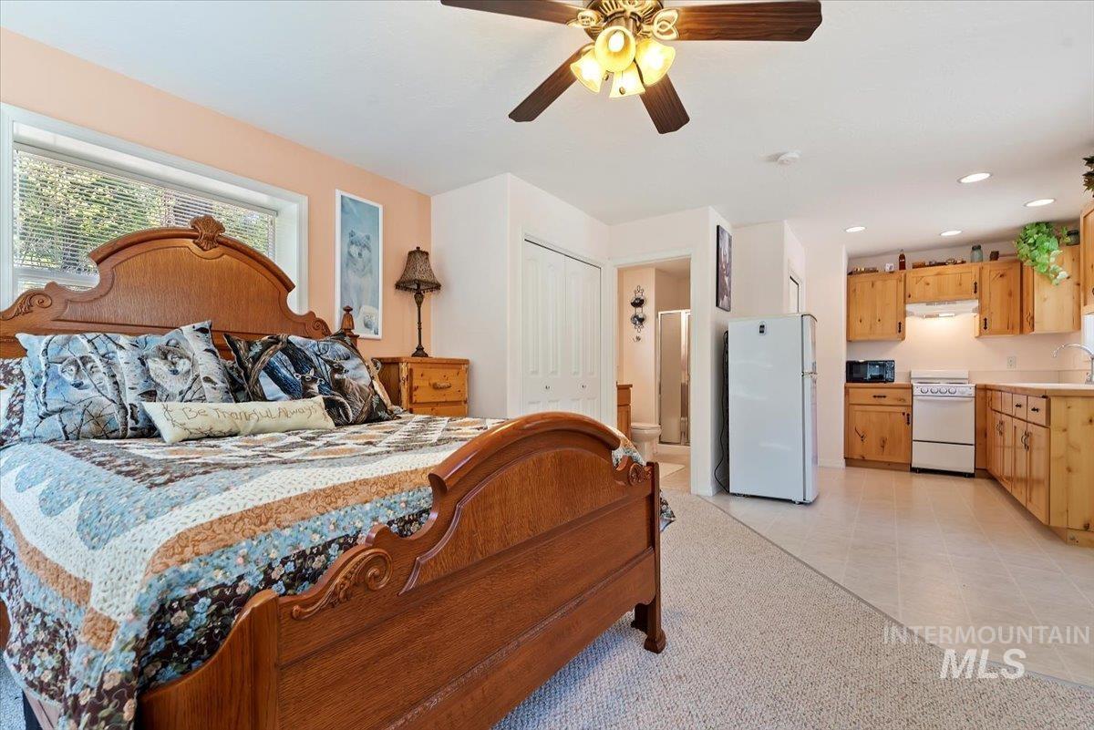 104 Sky Ridge Dr, Garden Valley, Idaho 83622, 3 Bedrooms, 2 Bathrooms, Residential For Sale, Price $550,000,MLS 98973741