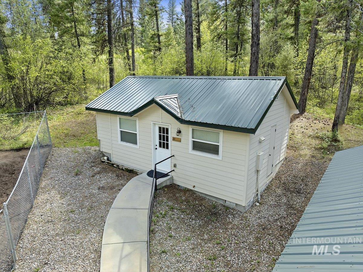 104 Sky Ridge Dr, Garden Valley, Idaho 83622, 3 Bedrooms, 2 Bathrooms, Residential For Sale, Price $550,000,MLS 98973741