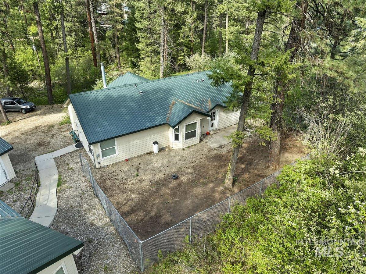 104 Sky Ridge Dr, Garden Valley, Idaho 83622, 3 Bedrooms, 2 Bathrooms, Residential For Sale, Price $550,000,MLS 98973741