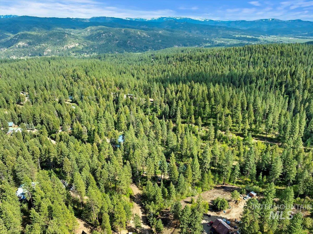 104 Sky Ridge Dr, Garden Valley, Idaho 83622, 3 Bedrooms, 2 Bathrooms, Residential For Sale, Price $550,000,MLS 98973741