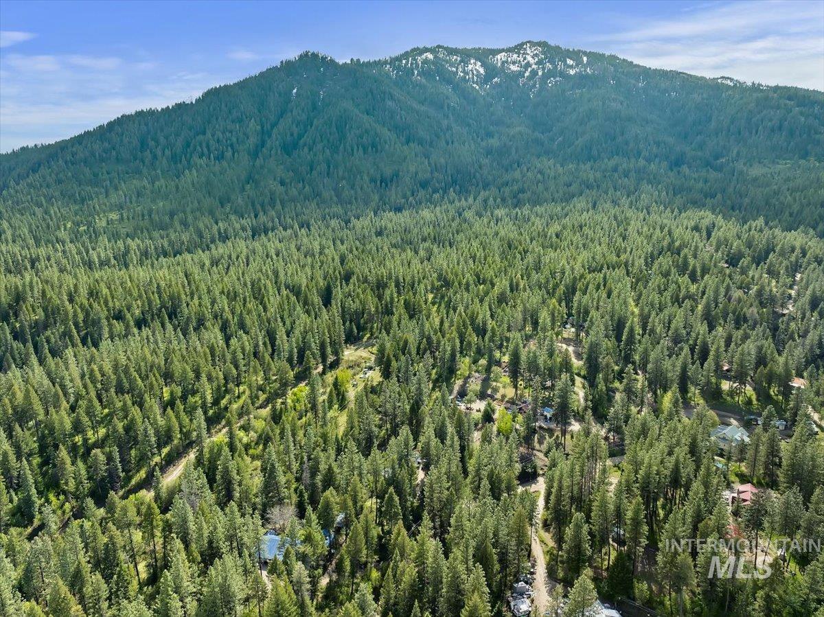 104 Sky Ridge Dr, Garden Valley, Idaho 83622, 3 Bedrooms, 2 Bathrooms, Residential For Sale, Price $550,000,MLS 98973741