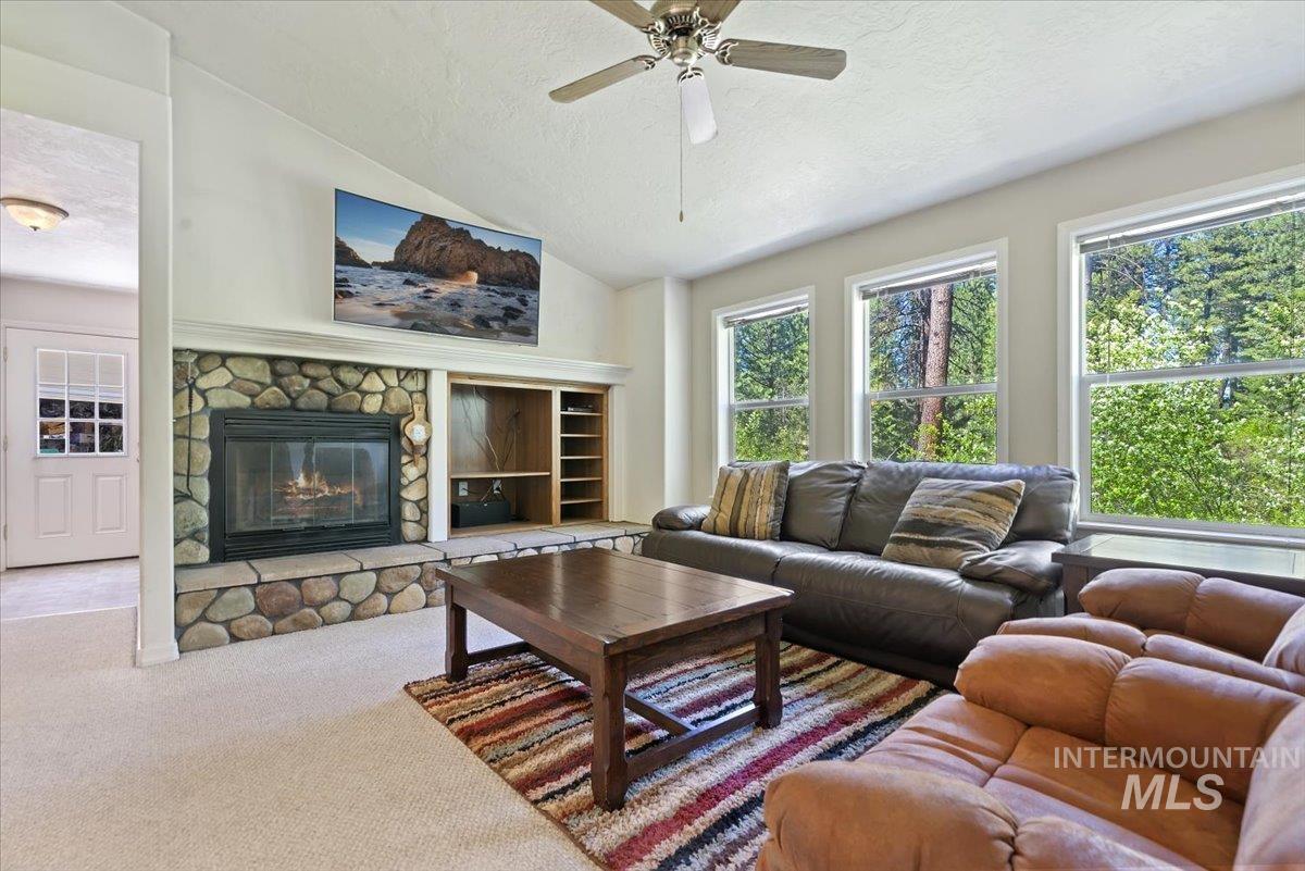 104 Sky Ridge Dr, Garden Valley, Idaho 83622, 3 Bedrooms, 2 Bathrooms, Residential For Sale, Price $550,000,MLS 98973741