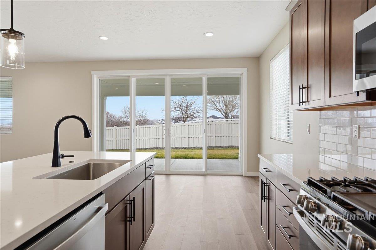 551 Thurso Ln, Middleton, Idaho 83644, 5 Bedrooms, 3 Bathrooms, Residential For Sale, Price $614,990,MLS 98973742