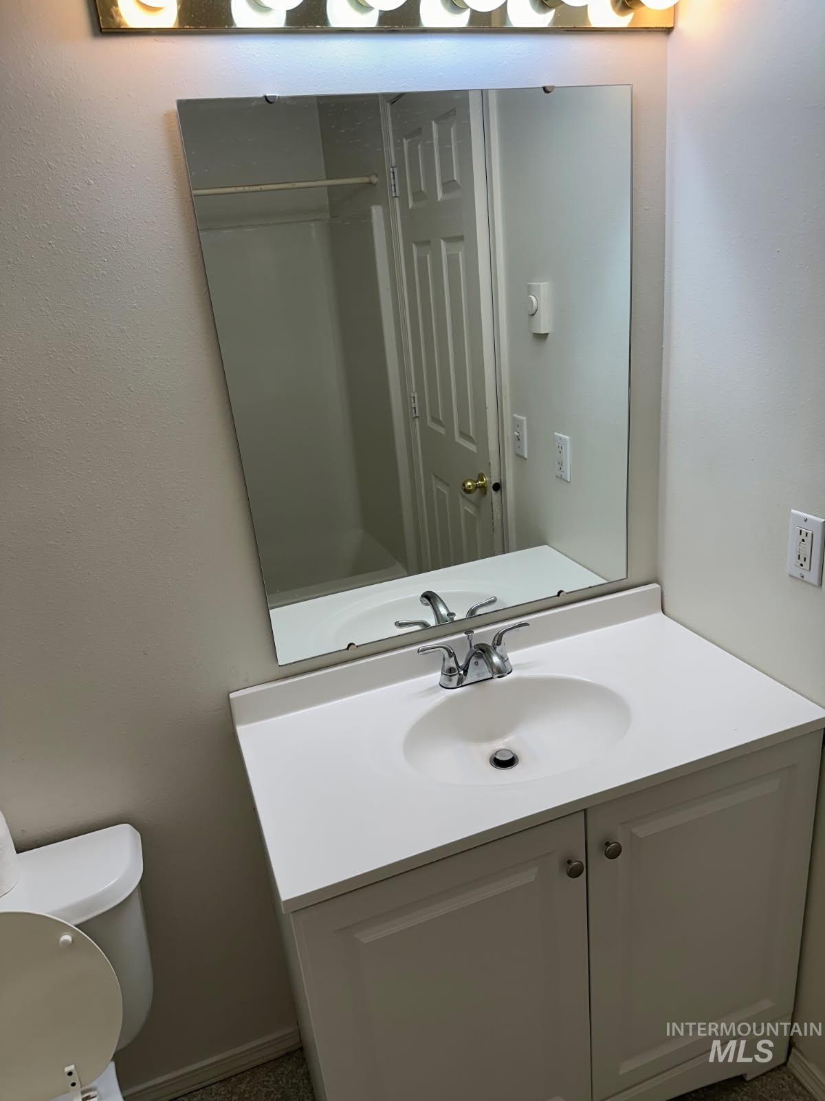 2140 Elizabeth Blvd Bldg 6, Twin Falls, Idaho 83301, 2 Bedrooms, 2 Bathrooms, Residential Income For Sale, Price $729,000, 98973743