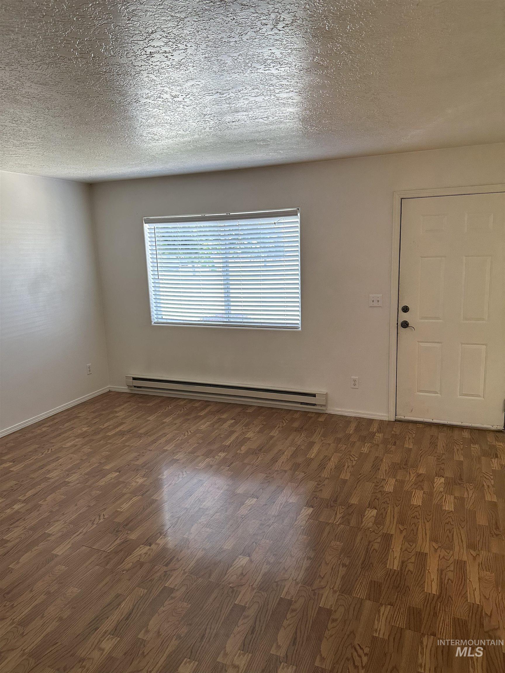 2140 Elizabeth Blvd Bldg 6, Twin Falls, Idaho 83301, 2 Bedrooms, 2 Bathrooms, Residential Income For Sale, Price $789,000, 98973743