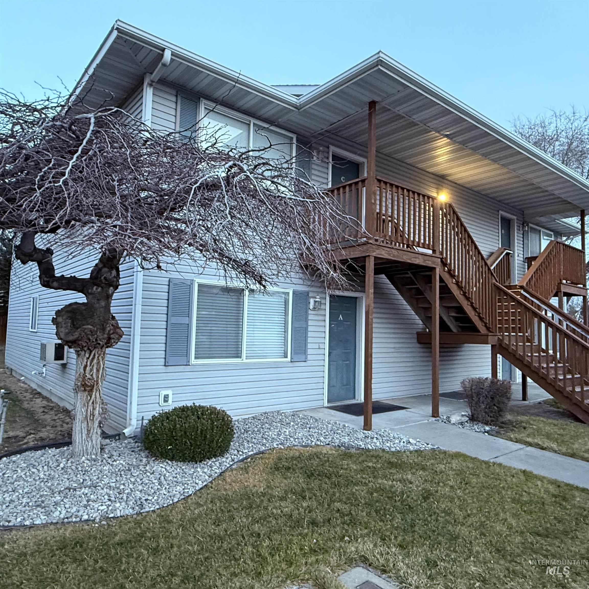 2140 Elizabeth Blvd Bldg 6, Twin Falls, Idaho 83301, 2 Bedrooms, 2 Bathrooms, Residential Income For Sale, Price $789,000, 98973743