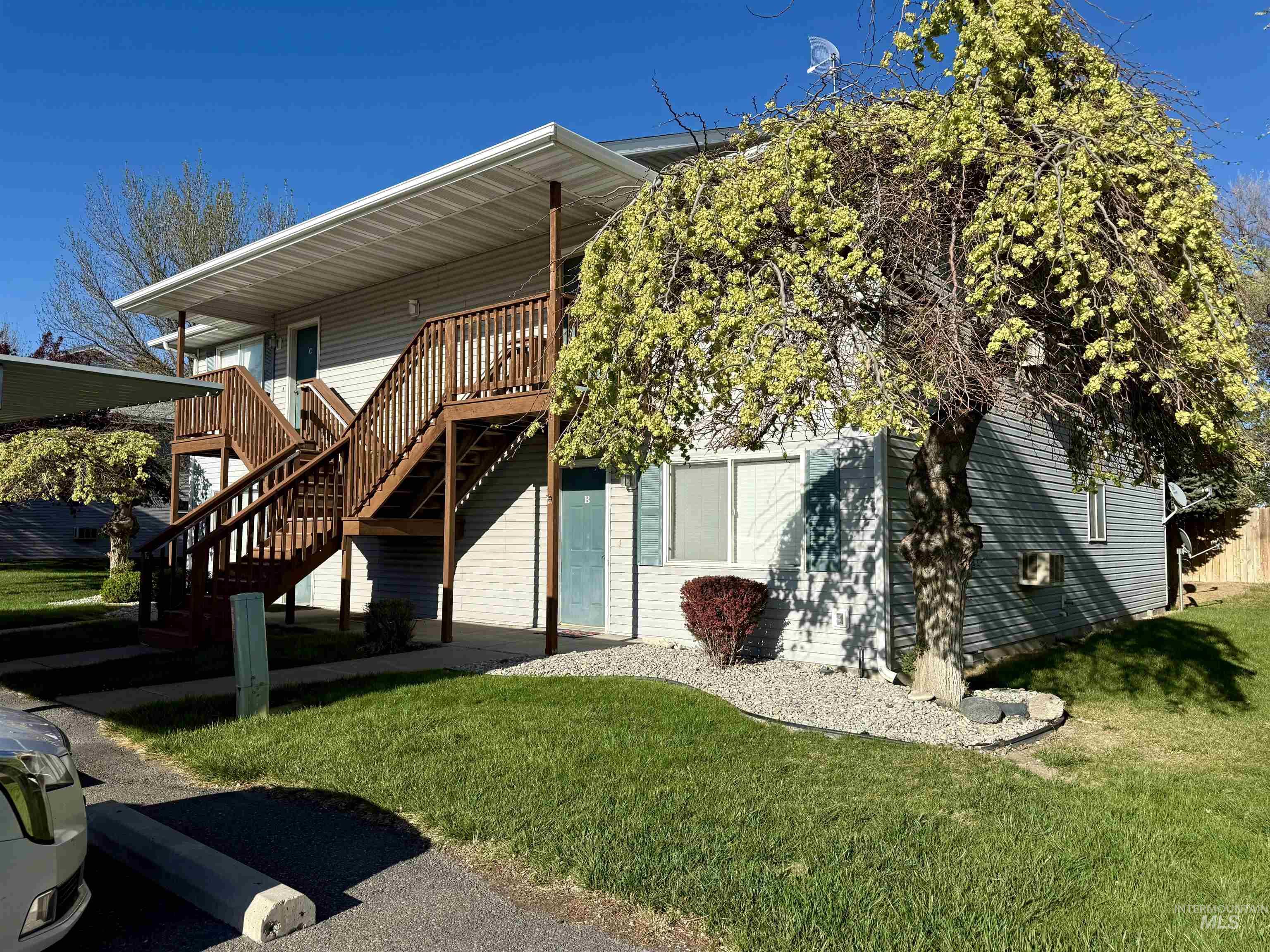 2140 Elizabeth Blvd Bldg 6, Twin Falls, Idaho 83301, 2 Bedrooms, 2 Bathrooms, Residential Income For Sale, Price $729,000,MLS 98973743