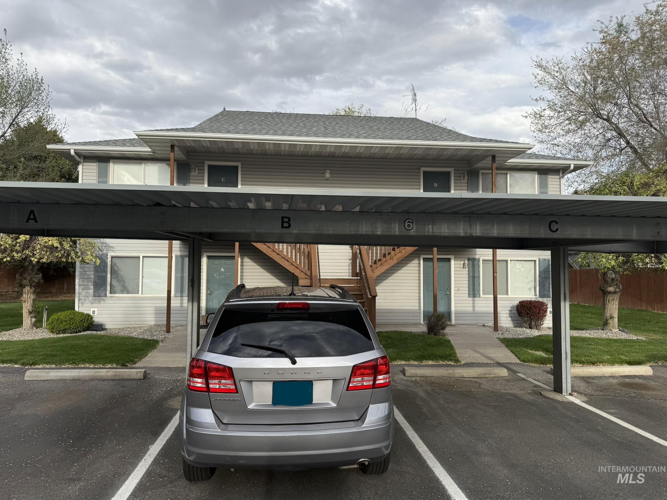 2140 Elizabeth Blvd Bldg 6, Twin Falls, Idaho 83301, 2 Bedrooms, 2 Bathrooms, Residential Income For Sale, Price $729,000, 98973743