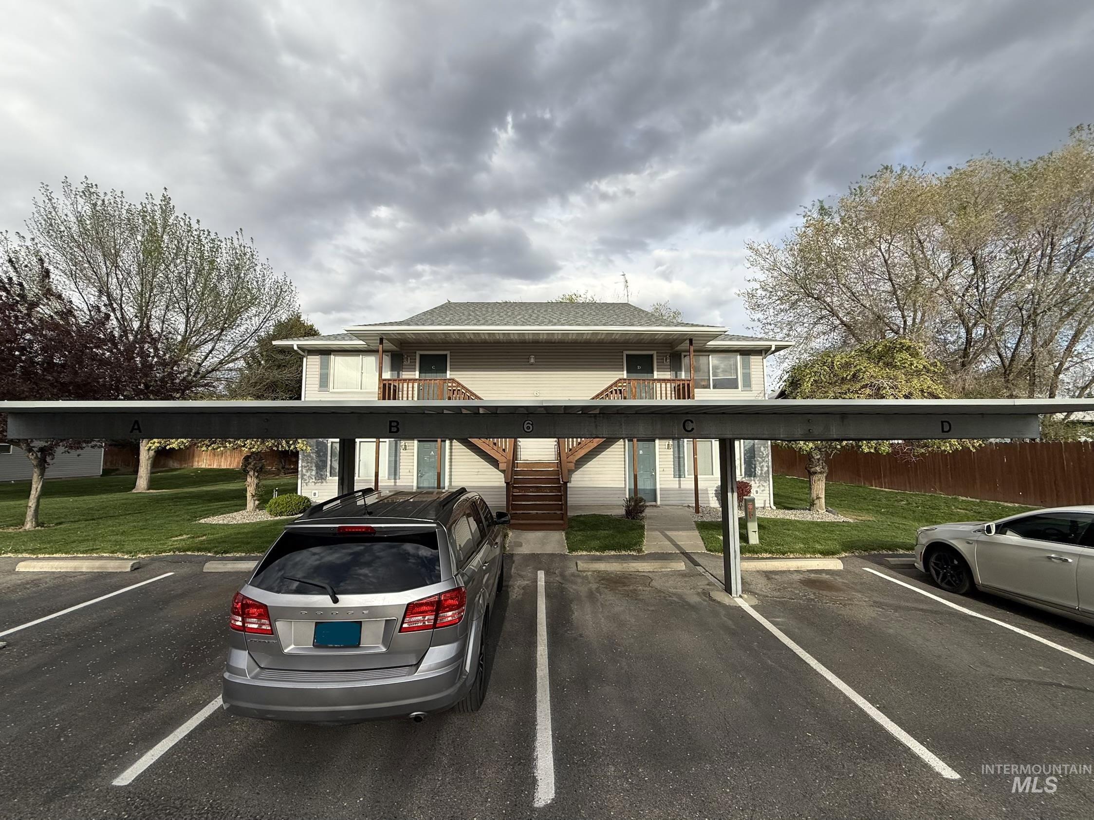 2140 Elizabeth Blvd Bldg 6, Twin Falls, Idaho 83301, 2 Bedrooms, 2 Bathrooms, Residential Income For Sale, Price $729,000, 98973743