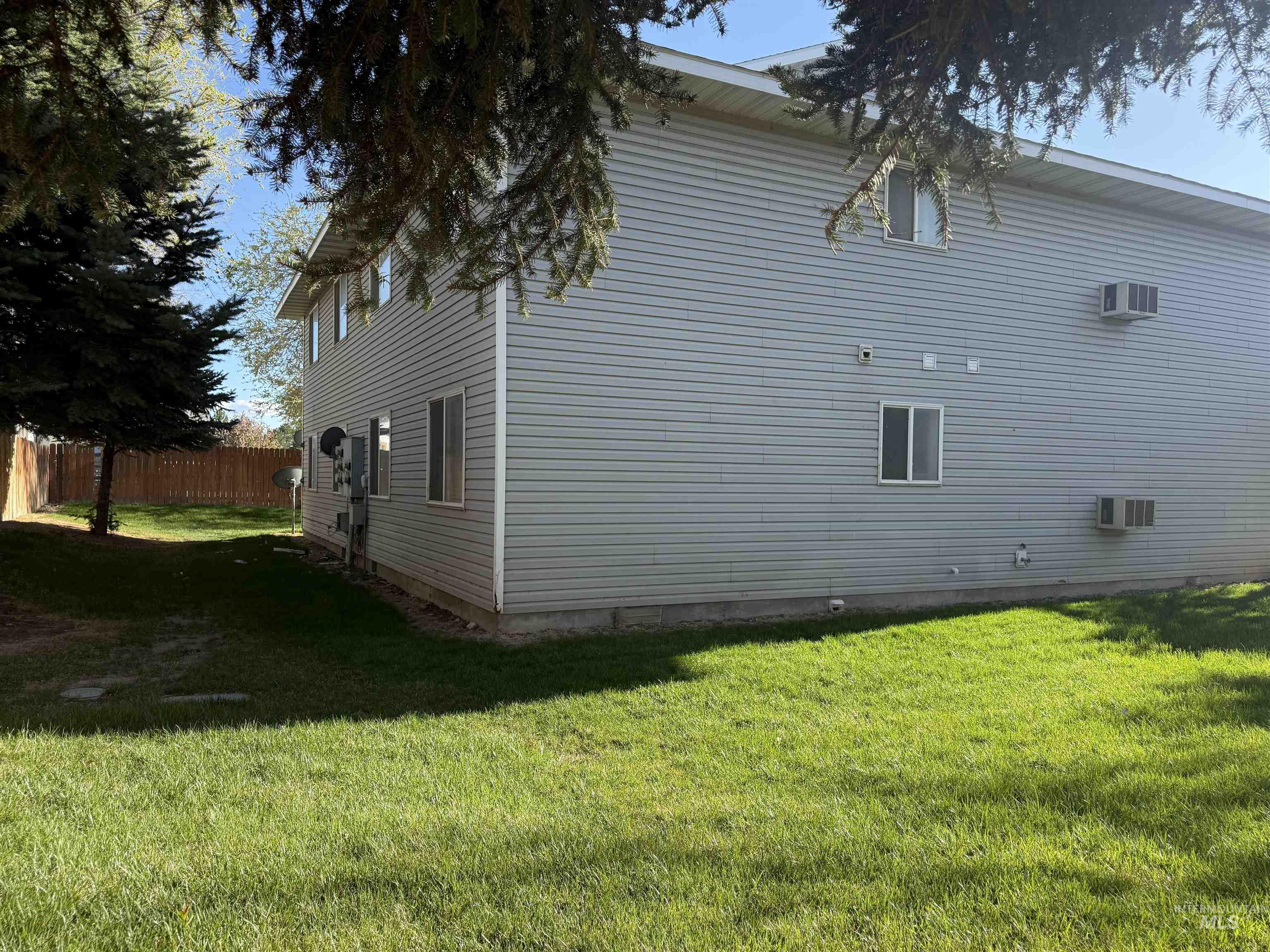 2140 Elizabeth Blvd Bldg 6, Twin Falls, Idaho 83301, 2 Bedrooms, 2 Bathrooms, Residential Income For Sale, Price $729,000, 98973743