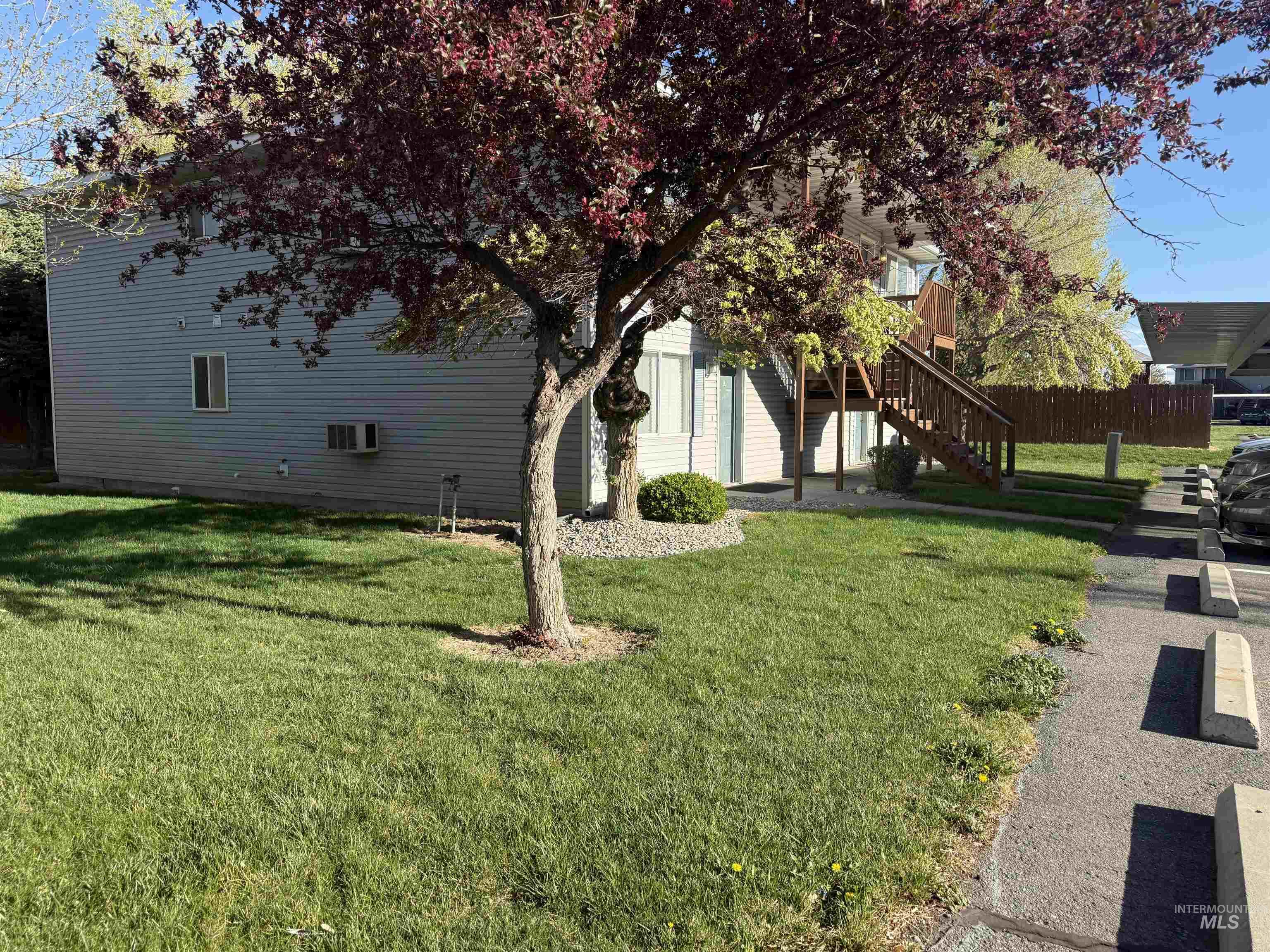 2140 Elizabeth Blvd Bldg 6, Twin Falls, Idaho 83301, 2 Bedrooms, 2 Bathrooms, Residential Income For Sale, Price $729,000, 98973743