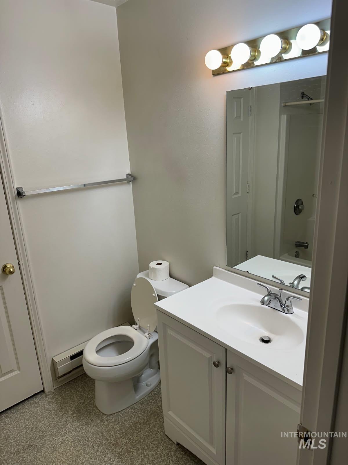 2140 Elizabeth Blvd, Twin Falls, Idaho 83301, 2 Bedrooms, 2 Bathrooms, Residential Income For Sale, Price $789,000,MLS 98973743