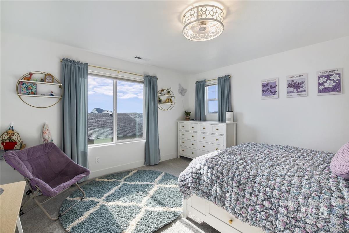 1334 N Callander Way, Star, Idaho 83669, 5 Bedrooms, 3 Bathrooms, Residential For Sale, Price $699,999,MLS 98973745