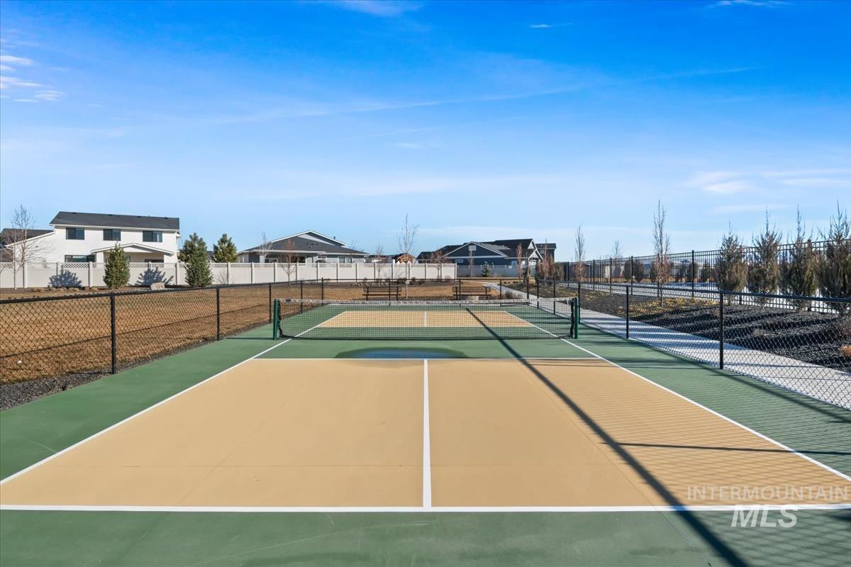 1334 N Callander Way, Star, Idaho 83669, 5 Bedrooms, 3 Bathrooms, Residential For Sale, Price $699,999,MLS 98973745