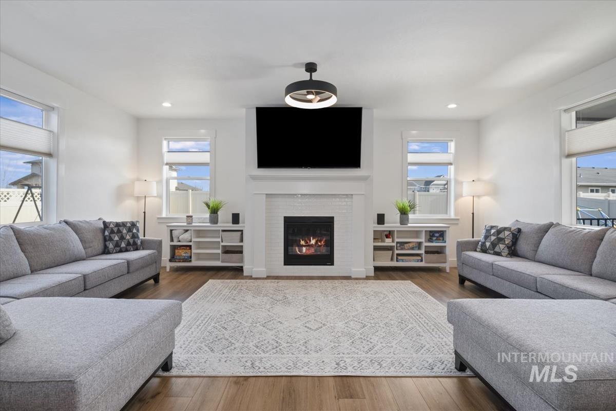 1334 N Callander Way, Star, Idaho 83669, 5 Bedrooms, 3 Bathrooms, Residential For Sale, Price $699,999,MLS 98973745