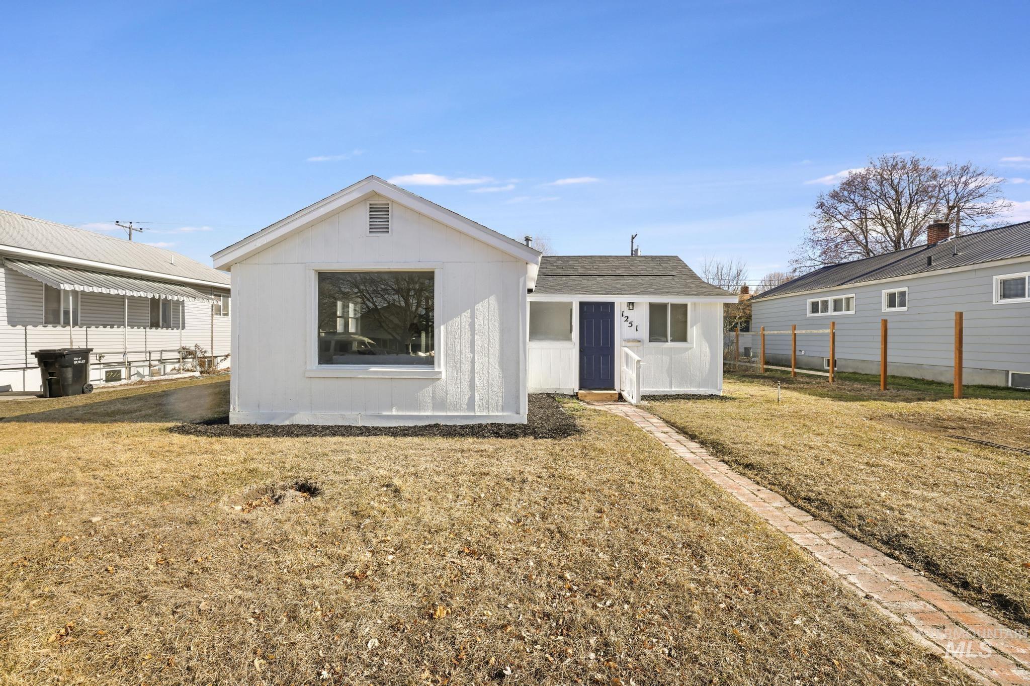 1251 Almo Ave, Burley, Idaho 83318, 1 Bedroom, 1 Bathroom, Residential For Sale, Price $189,000,MLS 98973746