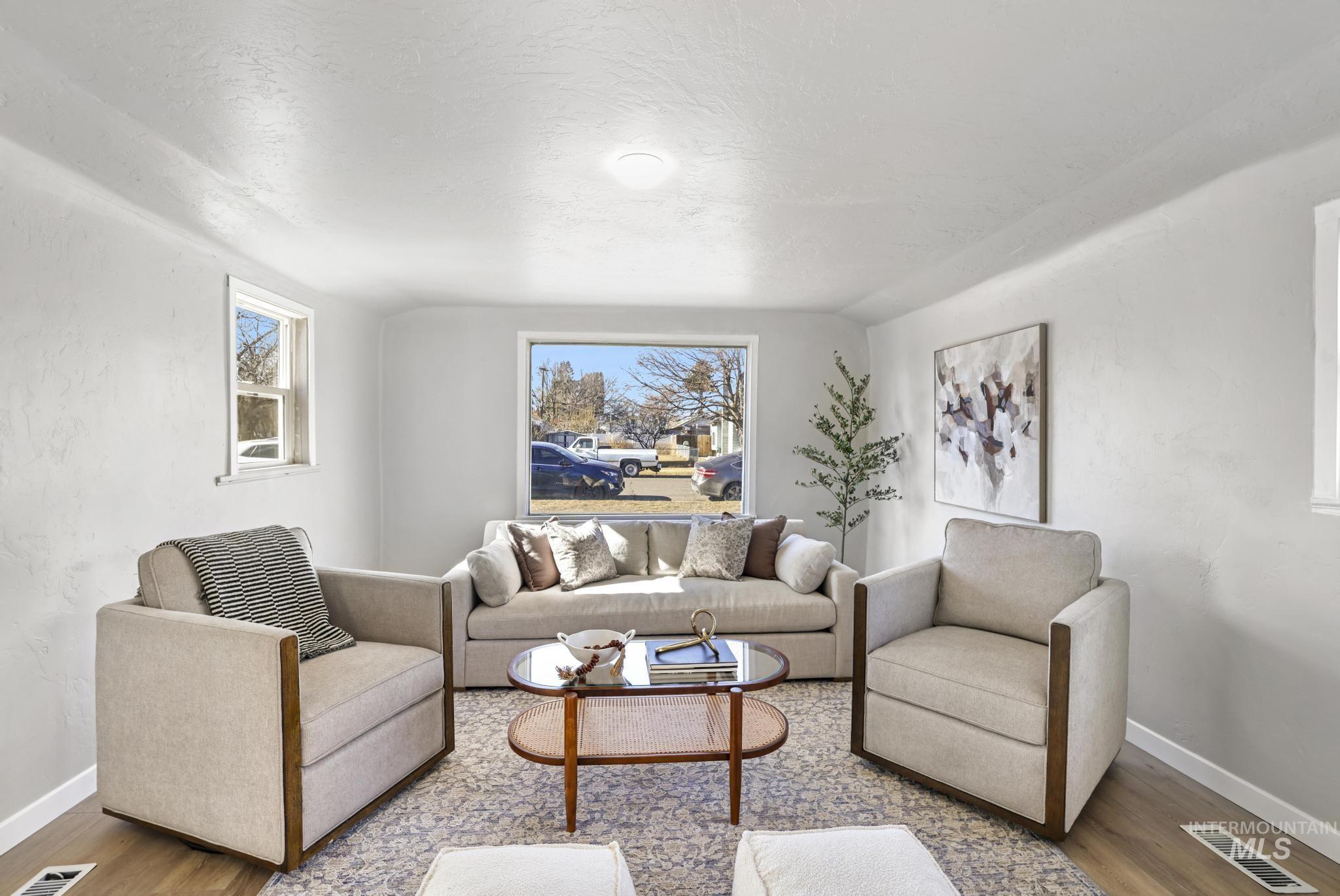 1251 Almo Ave, Burley, Idaho 83318, 1 Bedroom, 1 Bathroom, Residential For Sale, Price $199,000,MLS 98973746