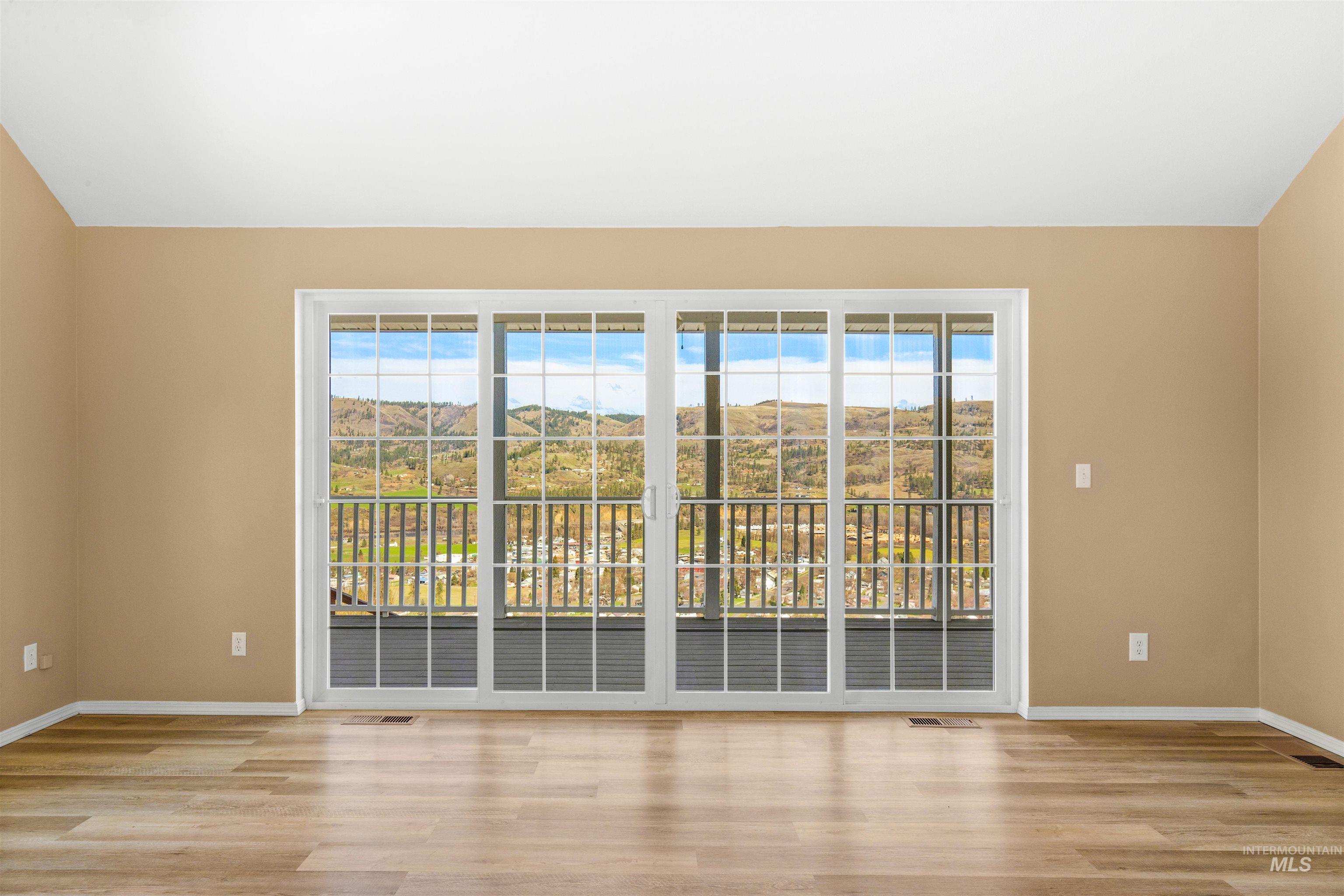 829 Crest Drive, Kamiah, Idaho 83536, 4 Bedrooms, 3 Bathrooms, Residential For Sale, Price $585,000,MLS 98973748