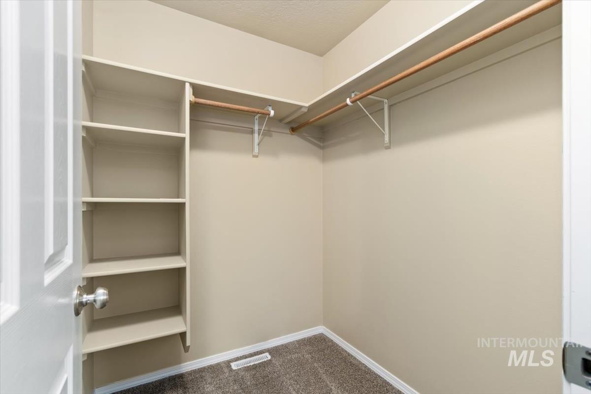 4127 W Hearst Dr., Meridian, Idaho 83642, 4 Bedrooms, 2.5 Bathrooms, Residential For Sale, Price $429,900,MLS 98973750