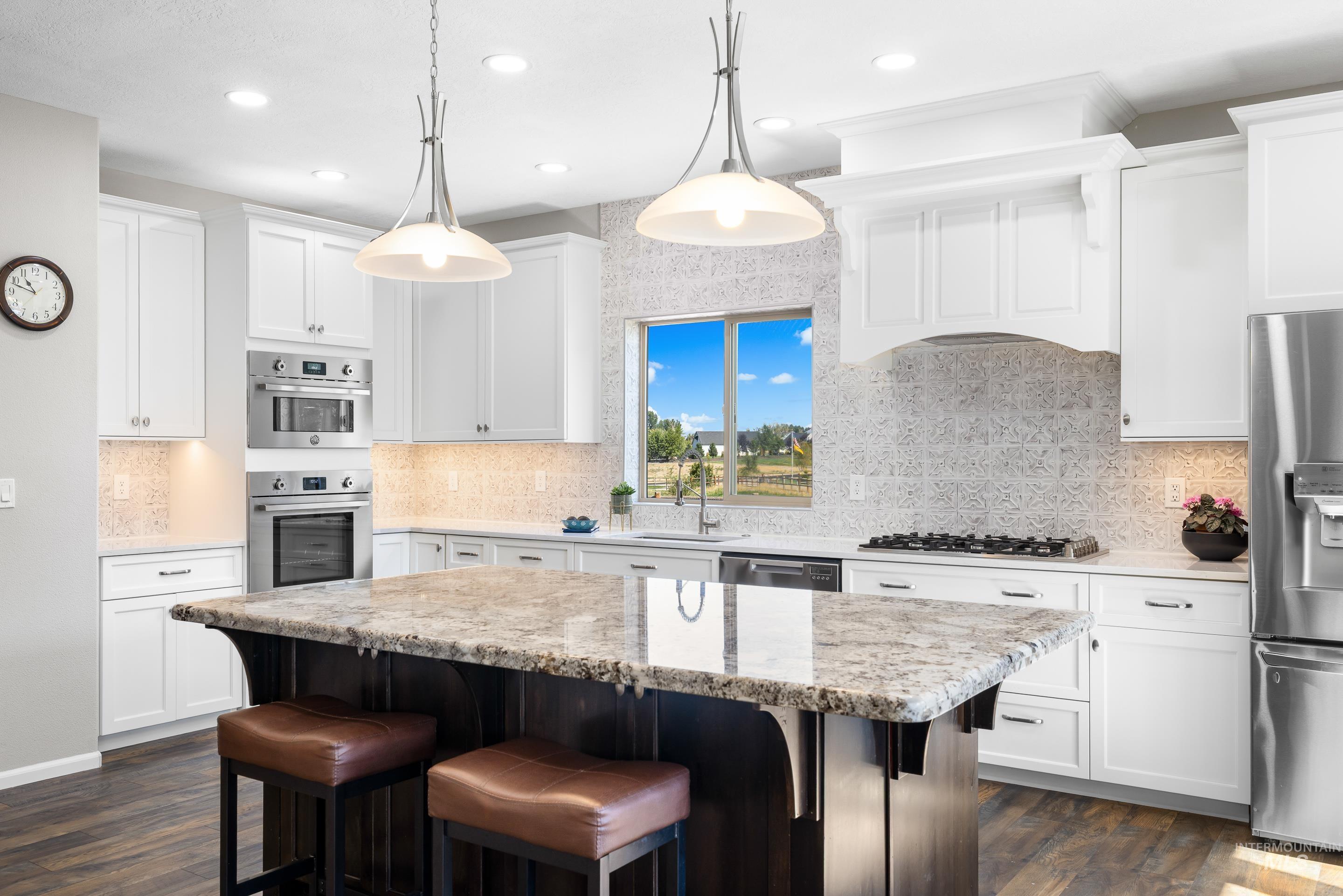 14119 Silver Ridge Rd, Caldwell, Idaho 83607, 6 Bedrooms, 4.5 Bathrooms, Residential For Sale, Price $1,375,000,MLS 98973752