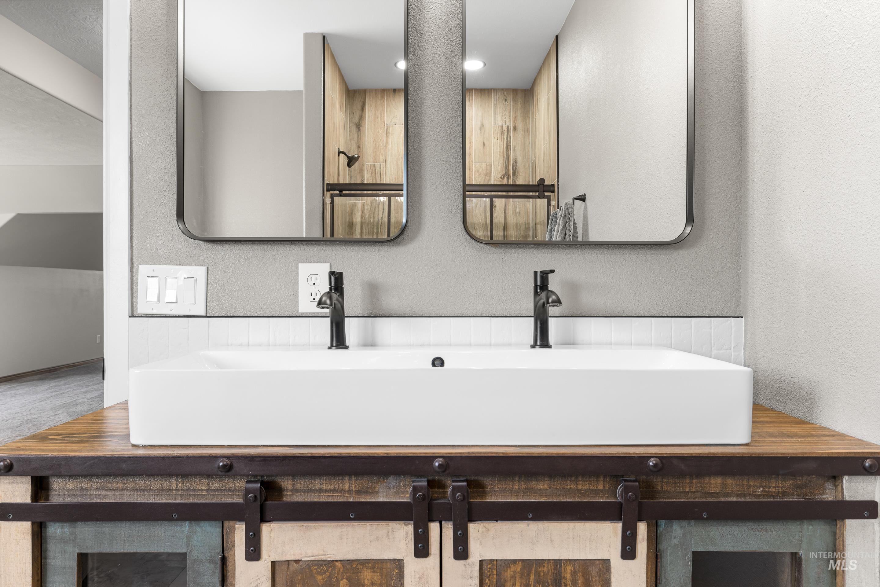 14119 Silver Ridge Rd, Caldwell, Idaho 83607, 6 Bedrooms, 4.5 Bathrooms, Residential For Sale, Price $1,400,000,MLS 98973752