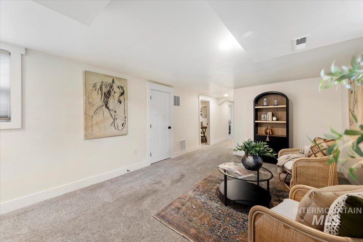 1425 S Gourley St., Boise, Idaho 83705, 4 Bedrooms, 3 Bathrooms, Residential For Sale, Price $599,900,MLS 98973753