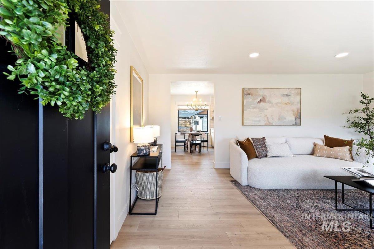 1425 S Gourley St., Boise, Idaho 83705, 4 Bedrooms, 3 Bathrooms, Residential For Sale, Price $599,900,MLS 98973753