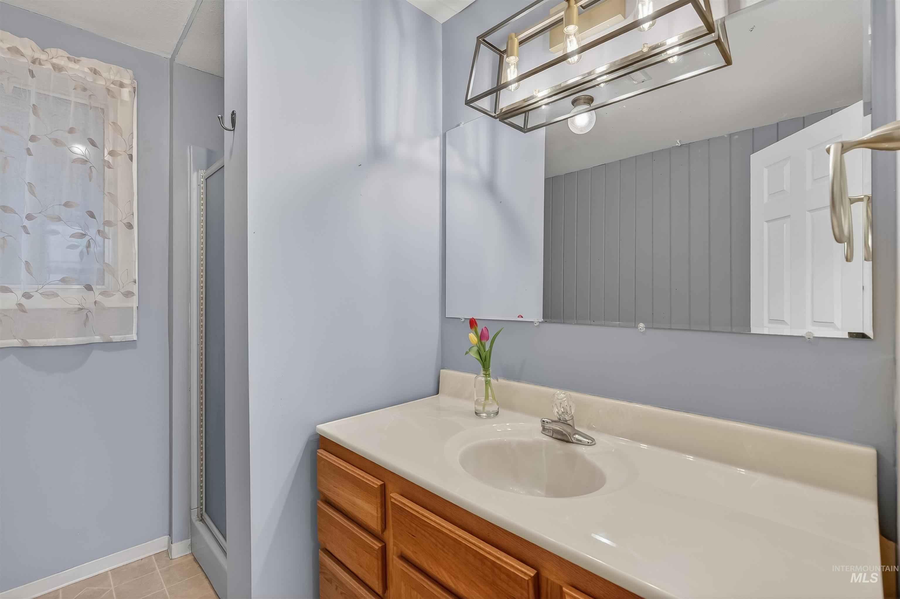 1030 Hemlock Ave, Lewiston, Idaho 83501, 4 Bedrooms, 2 Bathrooms, Residential For Sale, Price $425,000,MLS 98973757