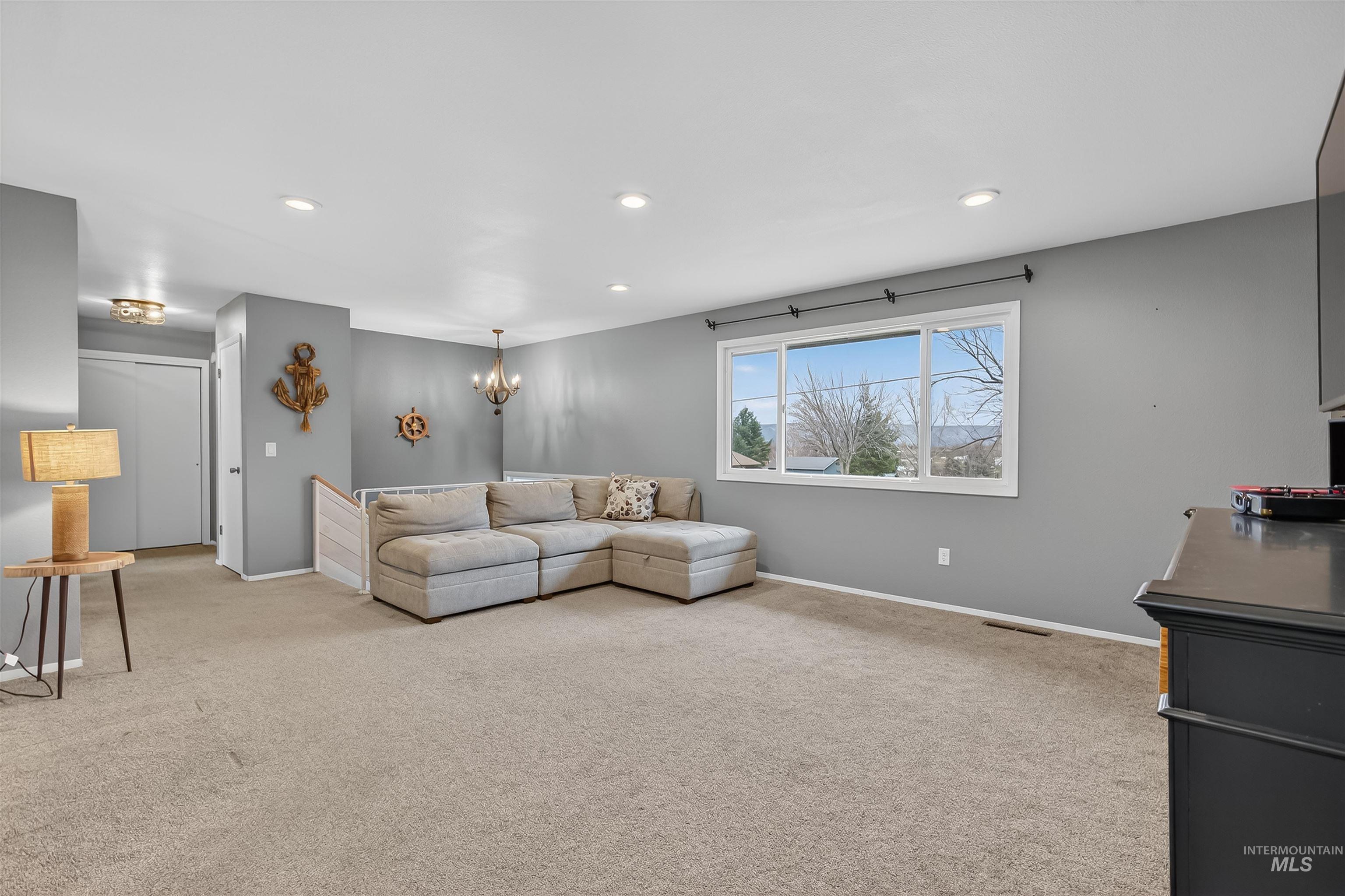 1030 Hemlock Ave, Lewiston, Idaho 83501, 4 Bedrooms, 2 Bathrooms, Residential For Sale, Price $425,000,MLS 98973757