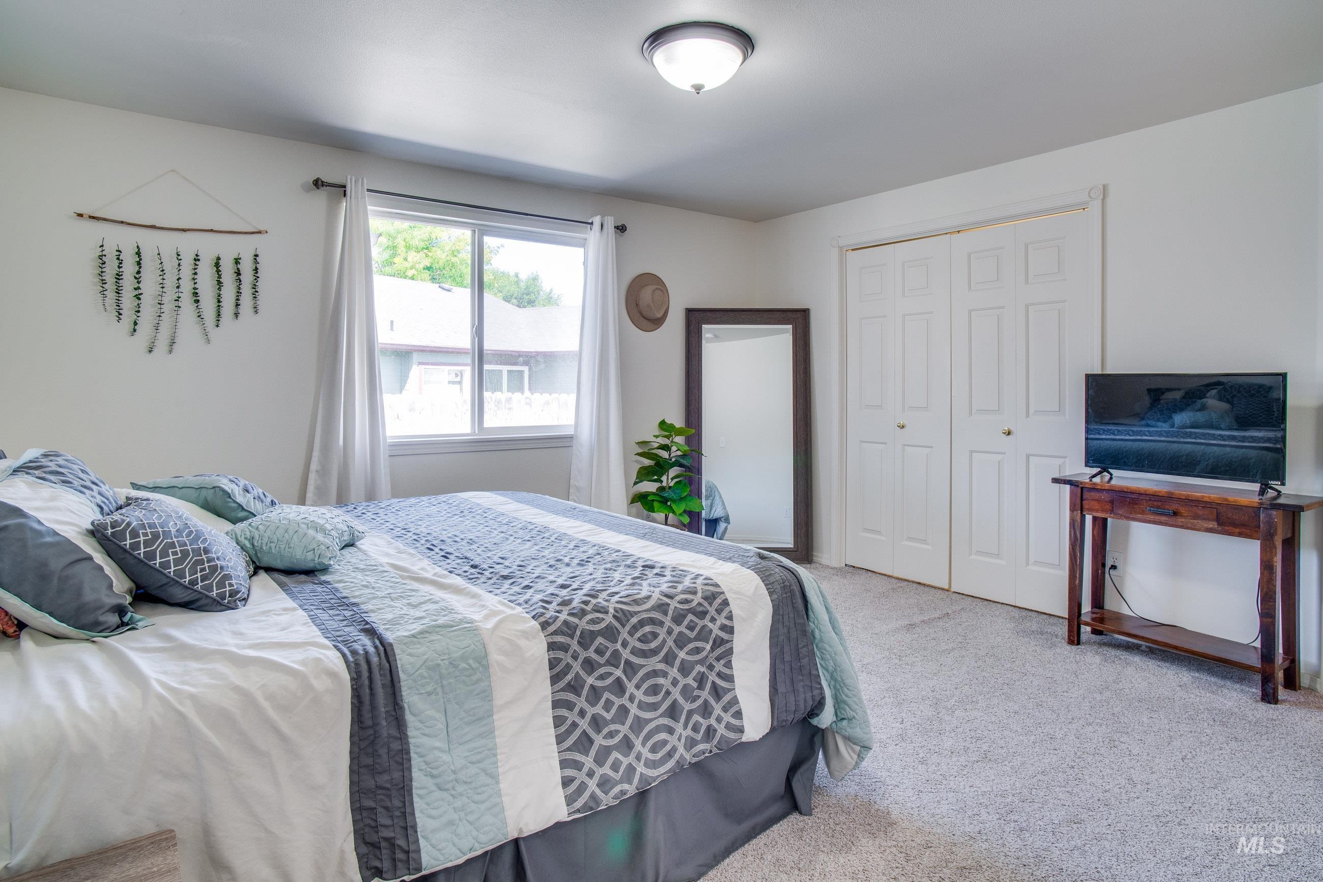 2416 Louisiana Place, Nampa, Idaho 83686, 3 Bedrooms, 2 Bathrooms, Residential For Sale, Price $349,900,MLS 98973759