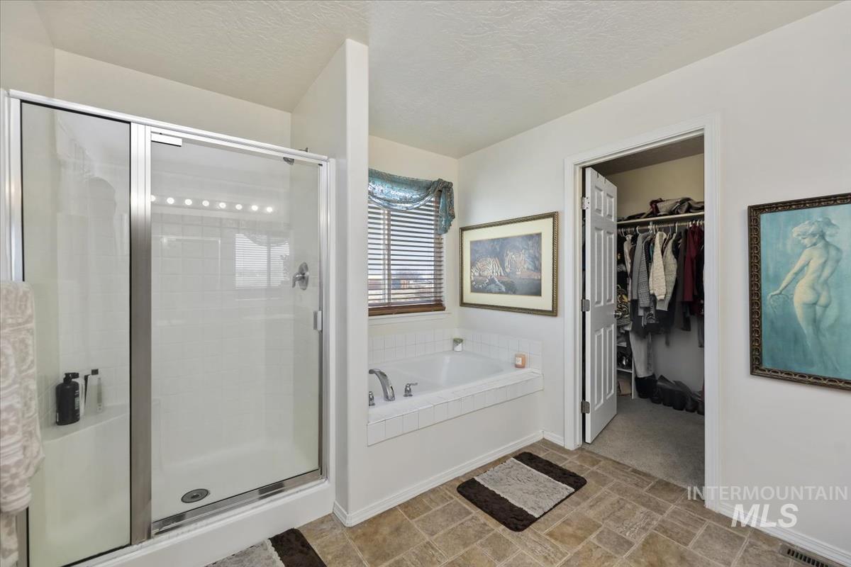 5209 Wallace Way, Caldwell, Idaho 83605, 4 Bedrooms, 2.5 Bathrooms, Residential For Sale, Price $425,000,MLS 98973760