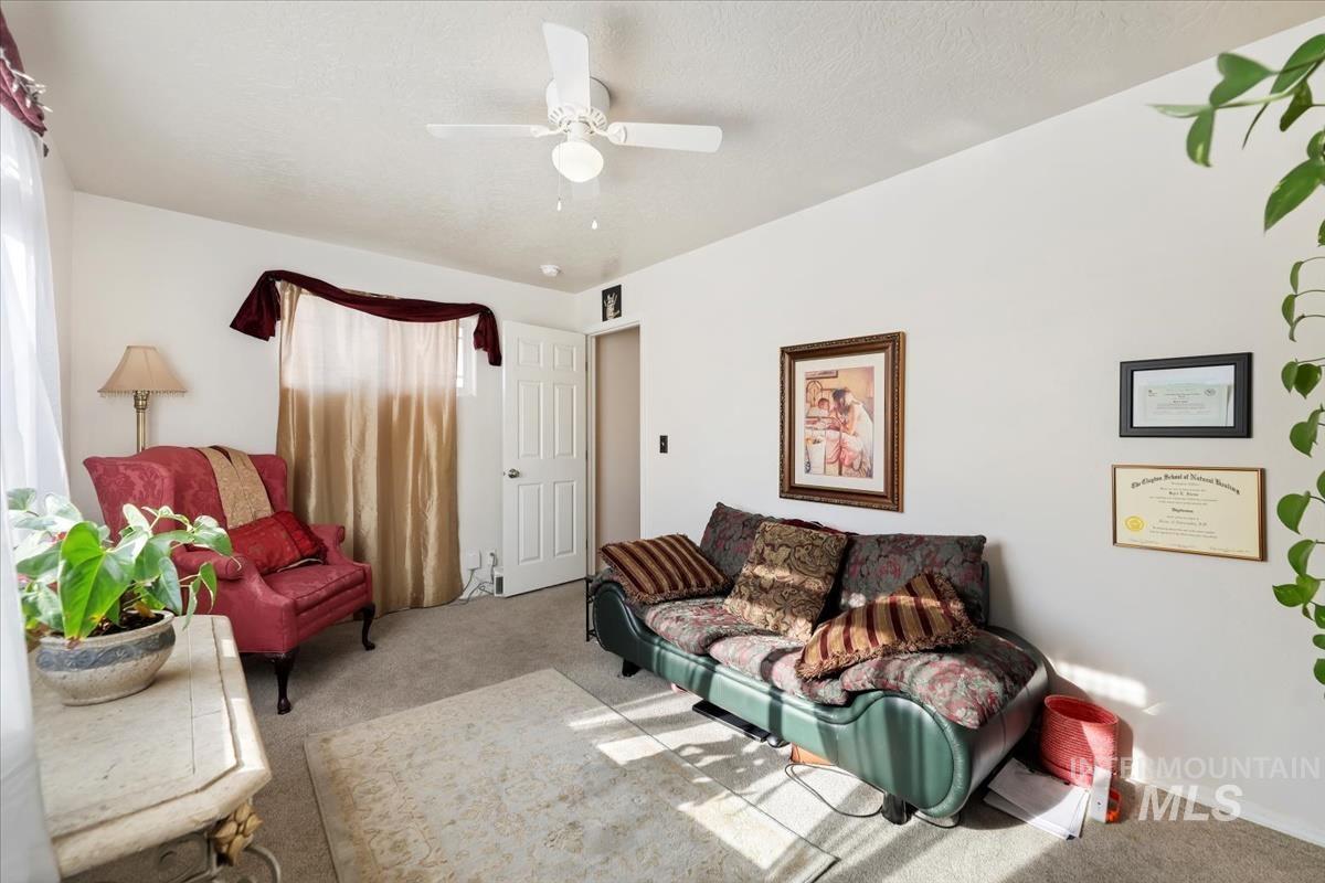 5209 Wallace Way, Caldwell, Idaho 83605, 4 Bedrooms, 2.5 Bathrooms, Residential For Sale, Price $425,000,MLS 98973760