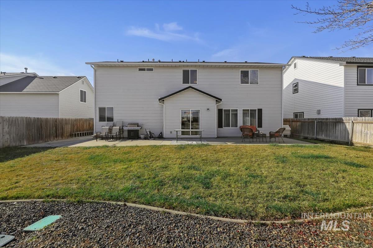 5209 Wallace Way, Caldwell, Idaho 83605, 4 Bedrooms, 2.5 Bathrooms, Residential For Sale, Price $425,000,MLS 98973760
