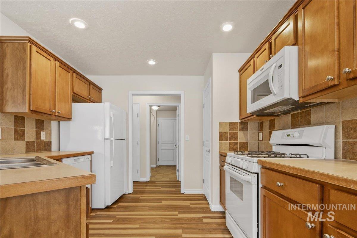 5282 N Schumann Ave, Meridian, Idaho 83646, 4 Bedrooms, 2 Bathrooms, Residential For Sale, Price $525,000,MLS 98973762