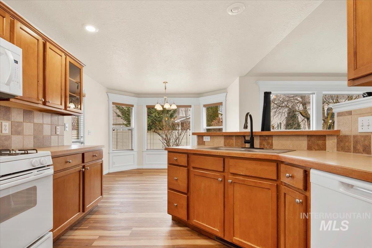 5282 N Schumann Ave, Meridian, Idaho 83646, 4 Bedrooms, 2 Bathrooms, Residential For Sale, Price $525,000,MLS 98973762