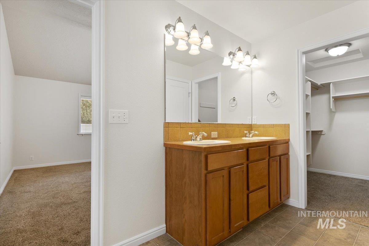 5282 N Schumann Ave, Meridian, Idaho 83646, 4 Bedrooms, 2 Bathrooms, Residential For Sale, Price $525,000,MLS 98973762